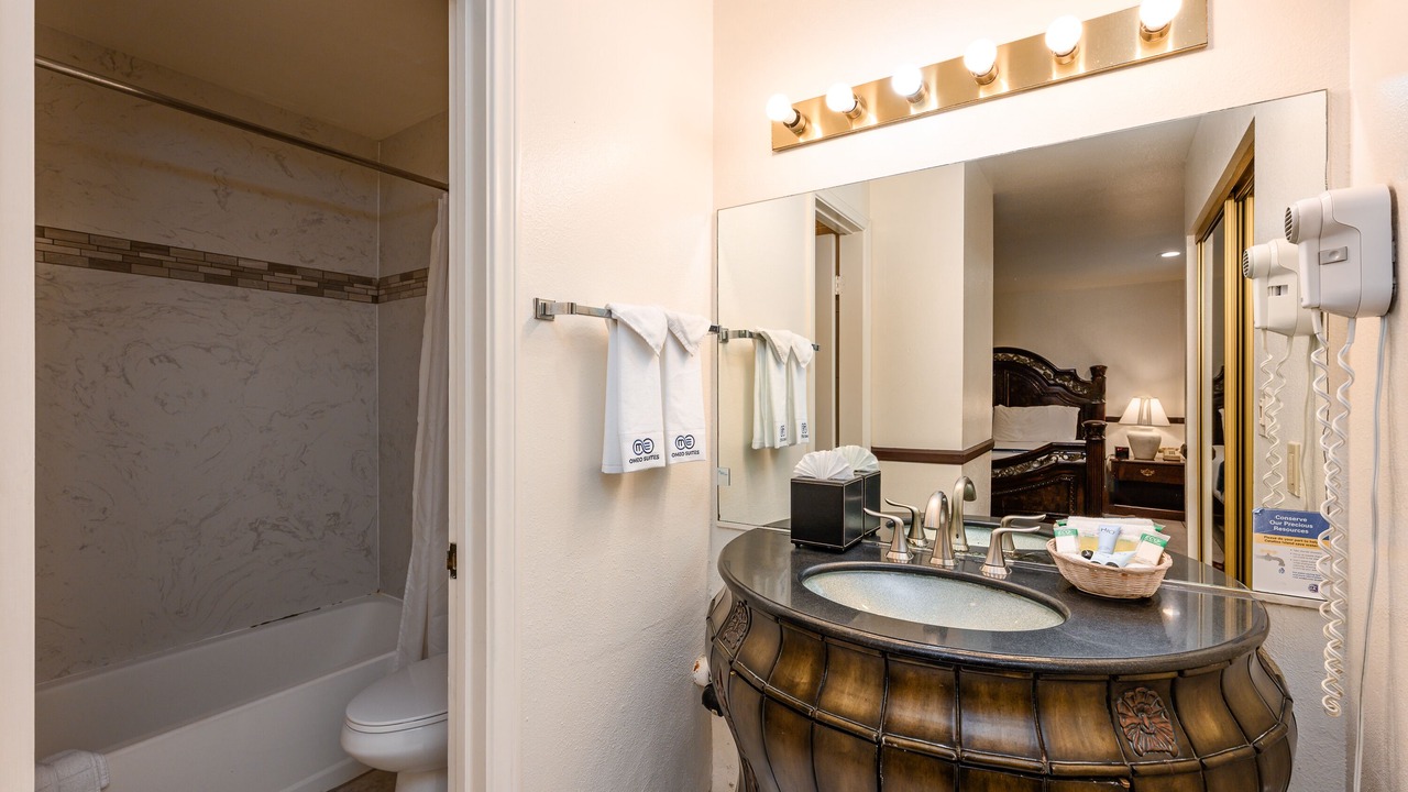 Photo of Bathroom in Avalon