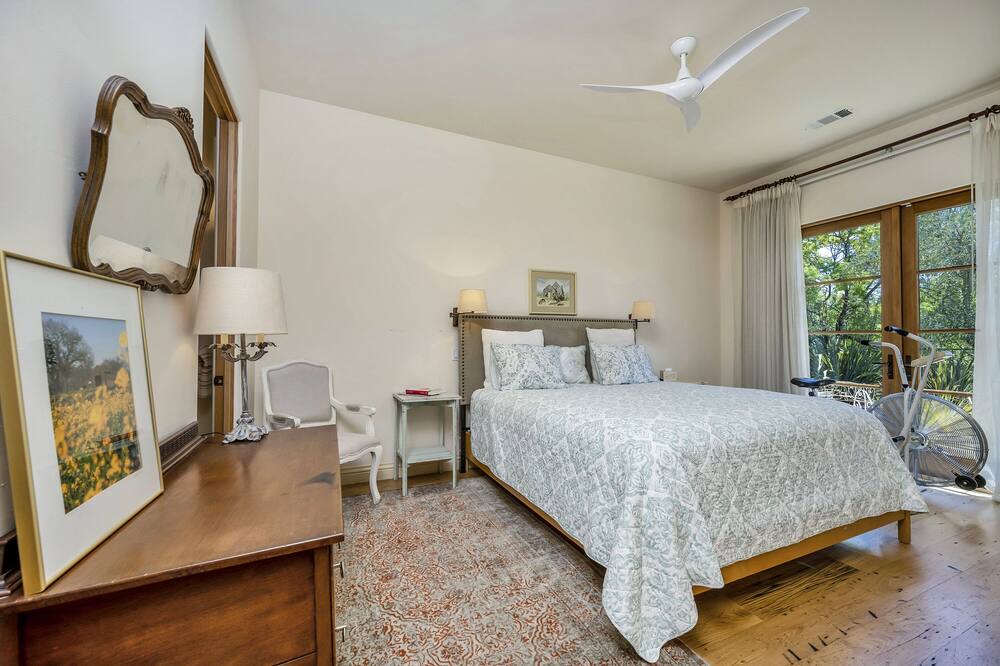 Photo of Bedroom in Napa