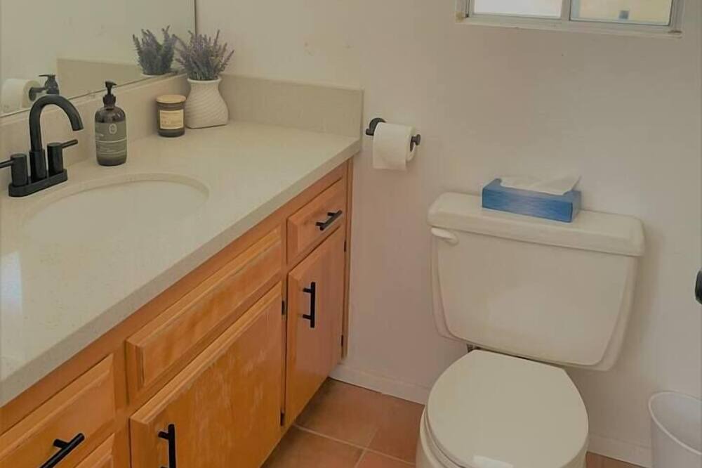 Photo of Bathroom in Kernville