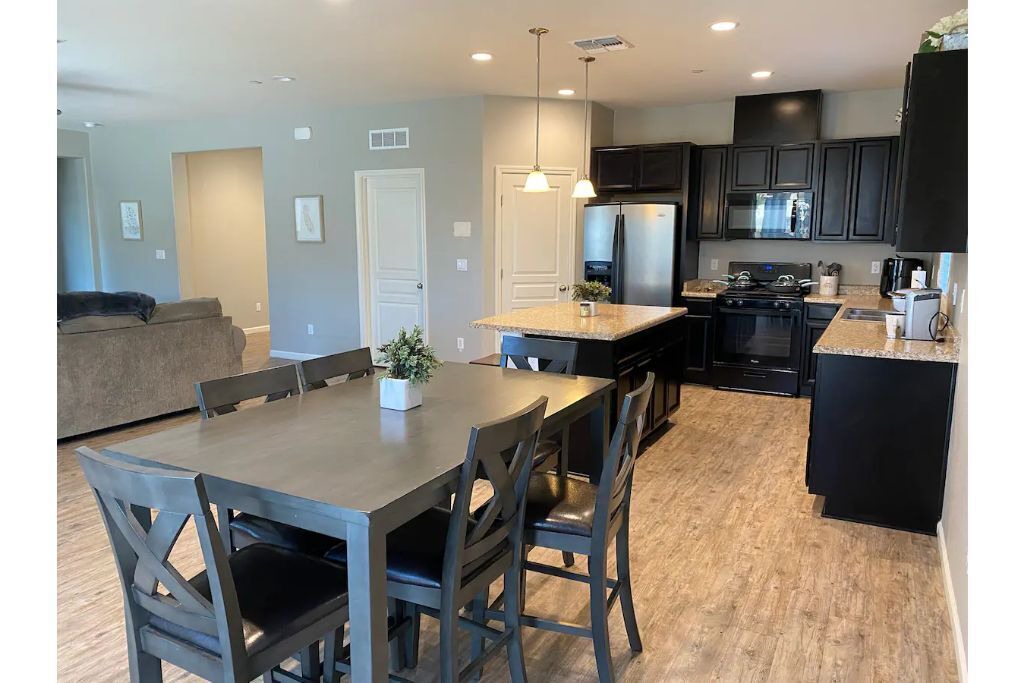 Photo of Kitchen in Roosevelt