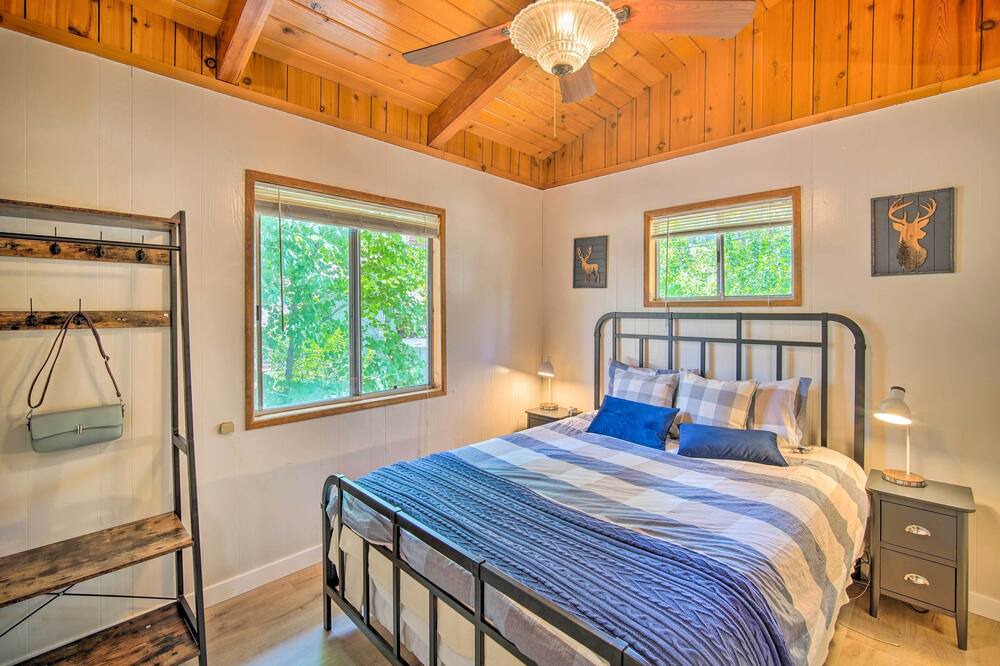 Photo of Bedroom in Wrightwood