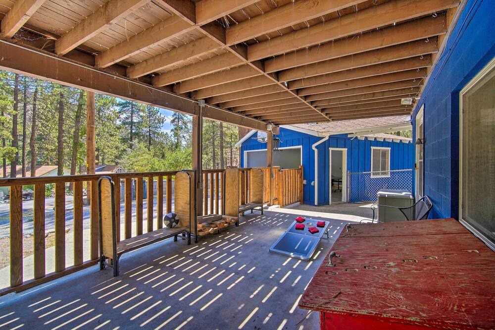Photo of Patio Balcony in Wrightwood
