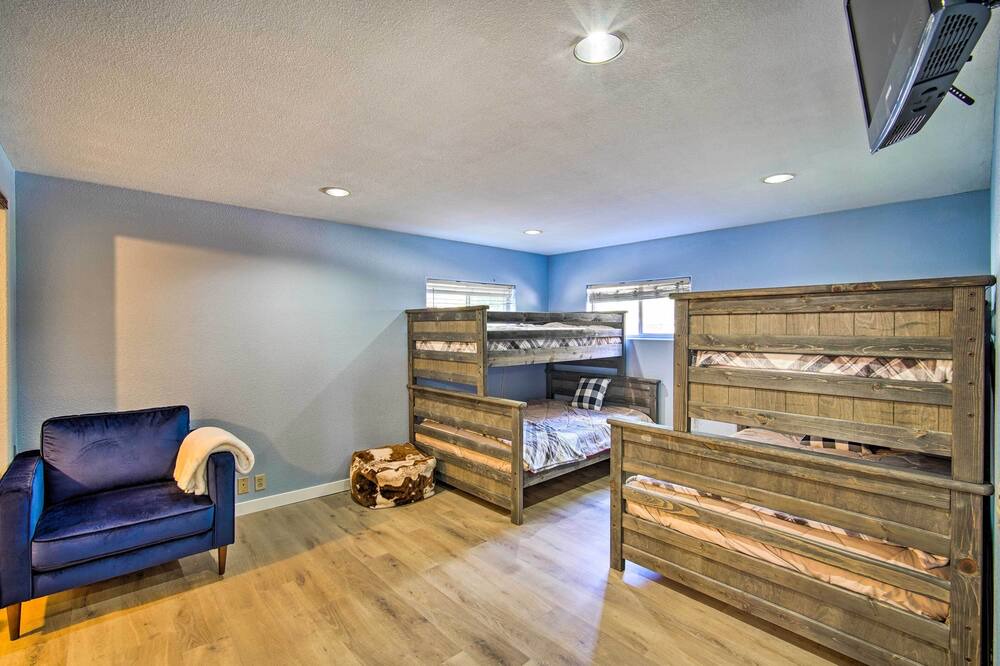 Photo of Bedroom in Wrightwood