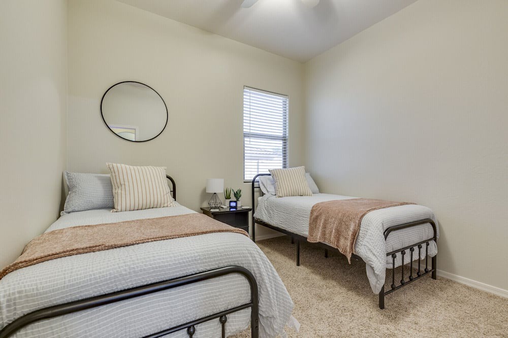 Photo of Bedroom in Estrella Mountain Ranch