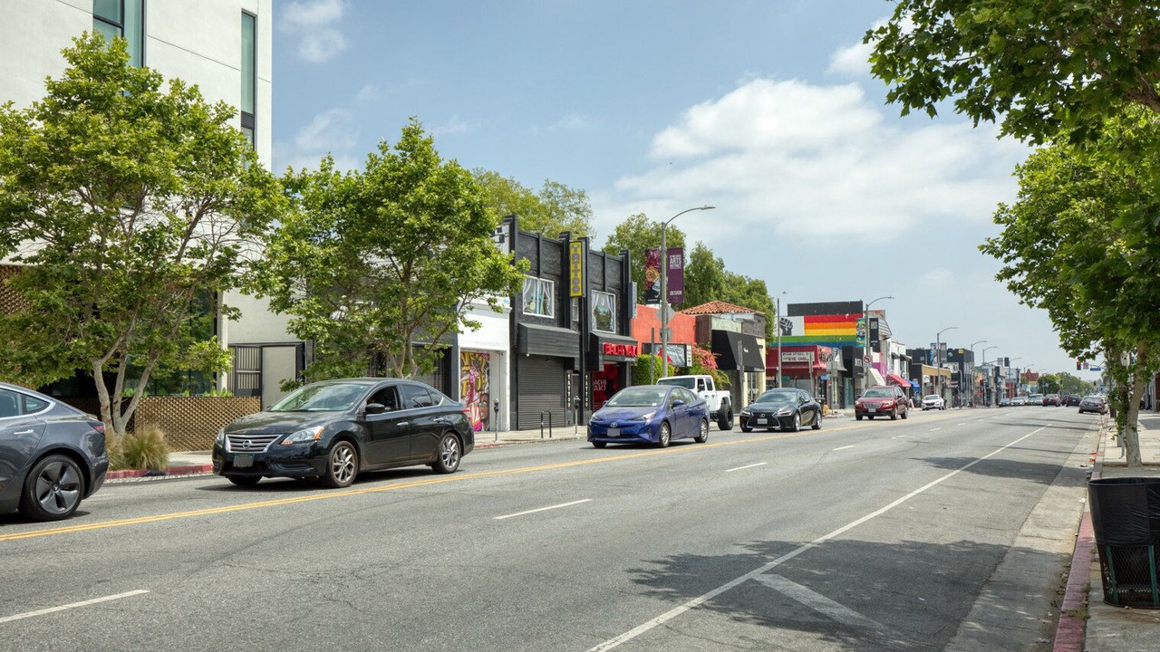 Photo of Others in Melrose