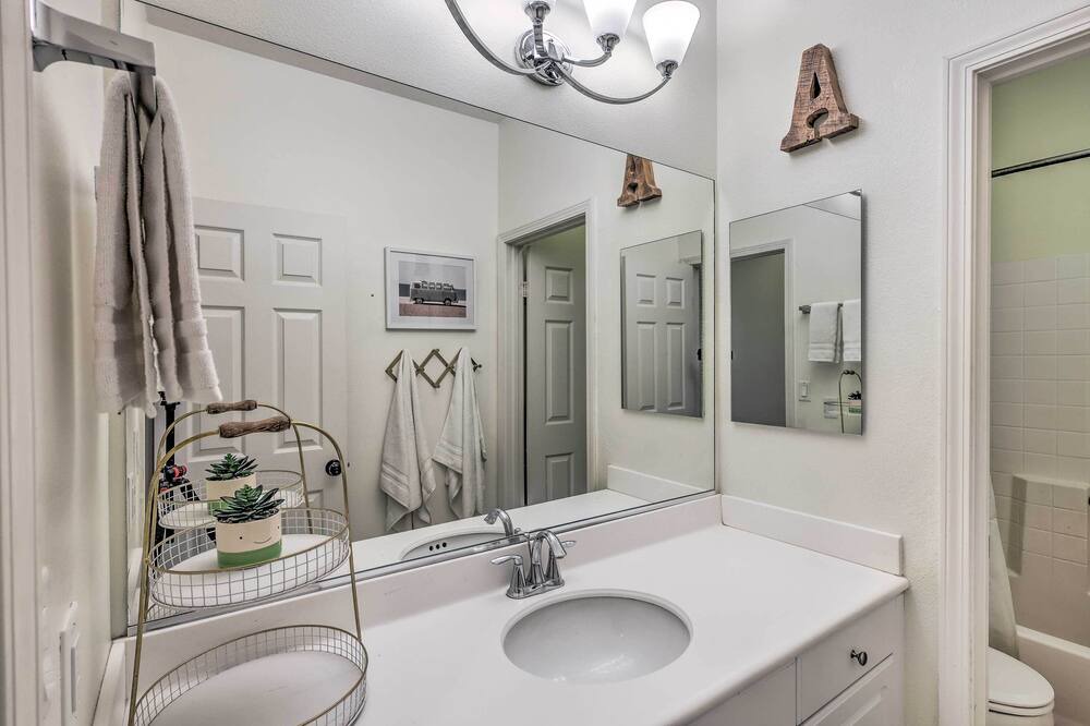 Photo of Bathroom in Greenacres