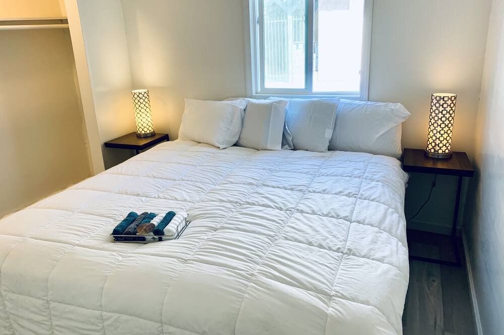 Photo of Bedroom in Sunset Beach