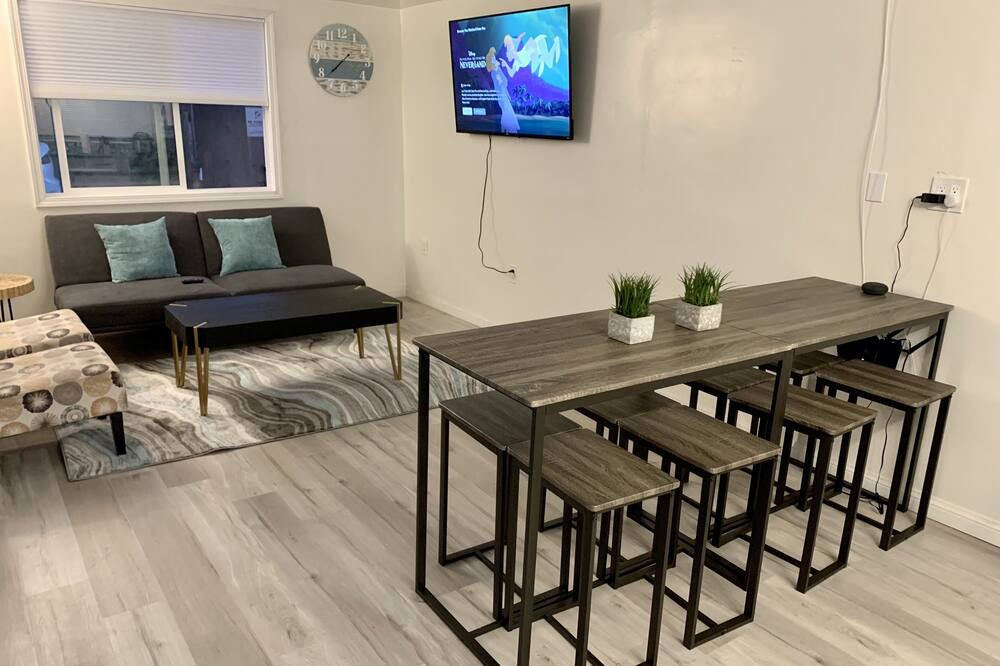 Photo of Livingroom in Sunset Beach