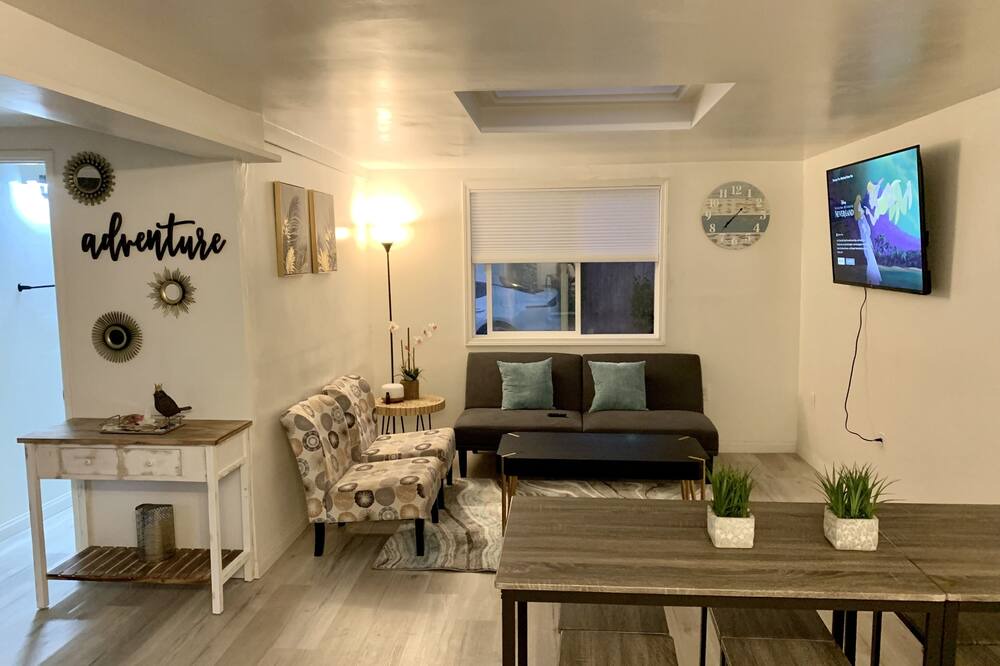 Photo of Livingroom in Sunset Beach