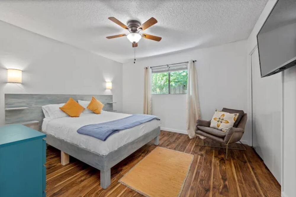 Photo of Bedroom in Greenacres