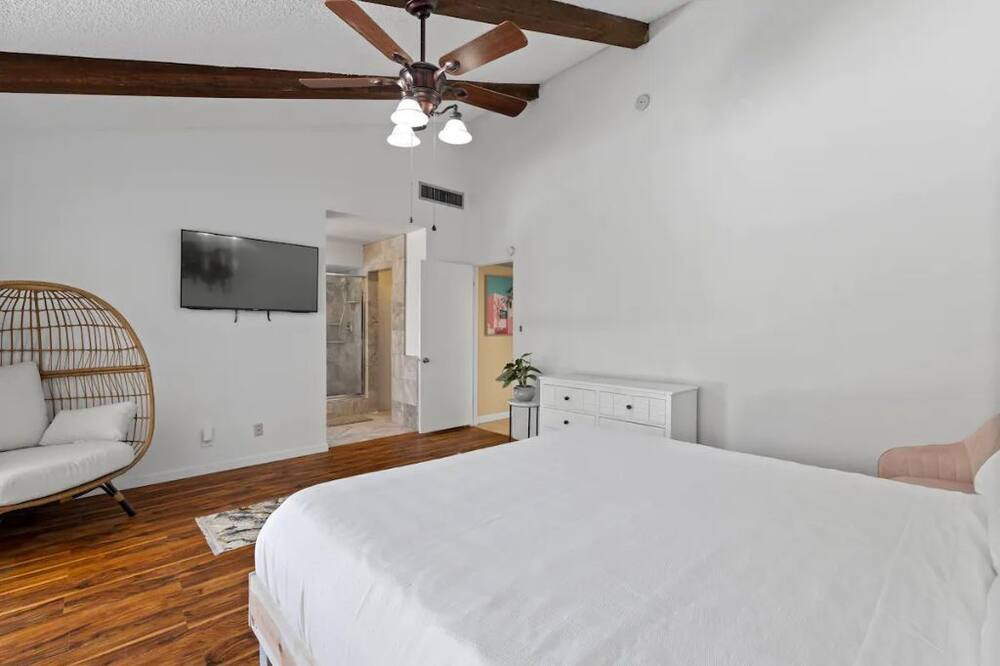 Photo of Bedroom in Greenacres