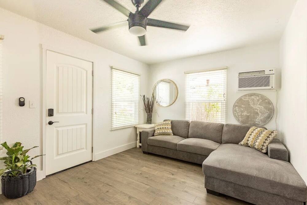 Photo of Bedroom in Sanger