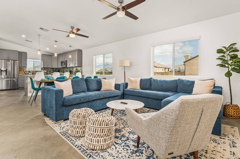 Photo of Livingroom in Desert Hot Springs