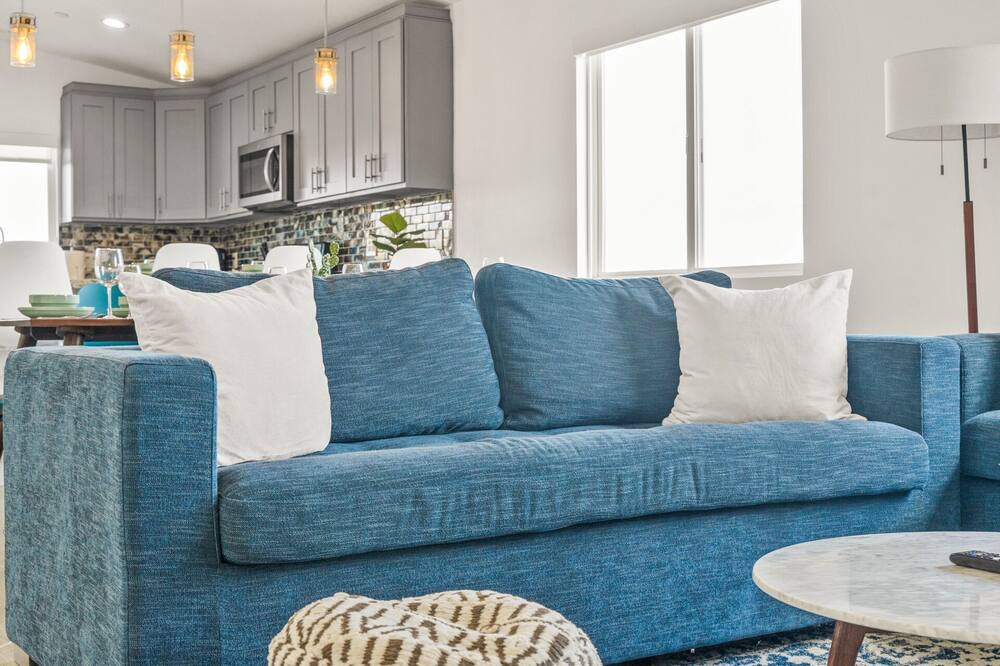 Photo of Livingroom in Desert Hot Springs