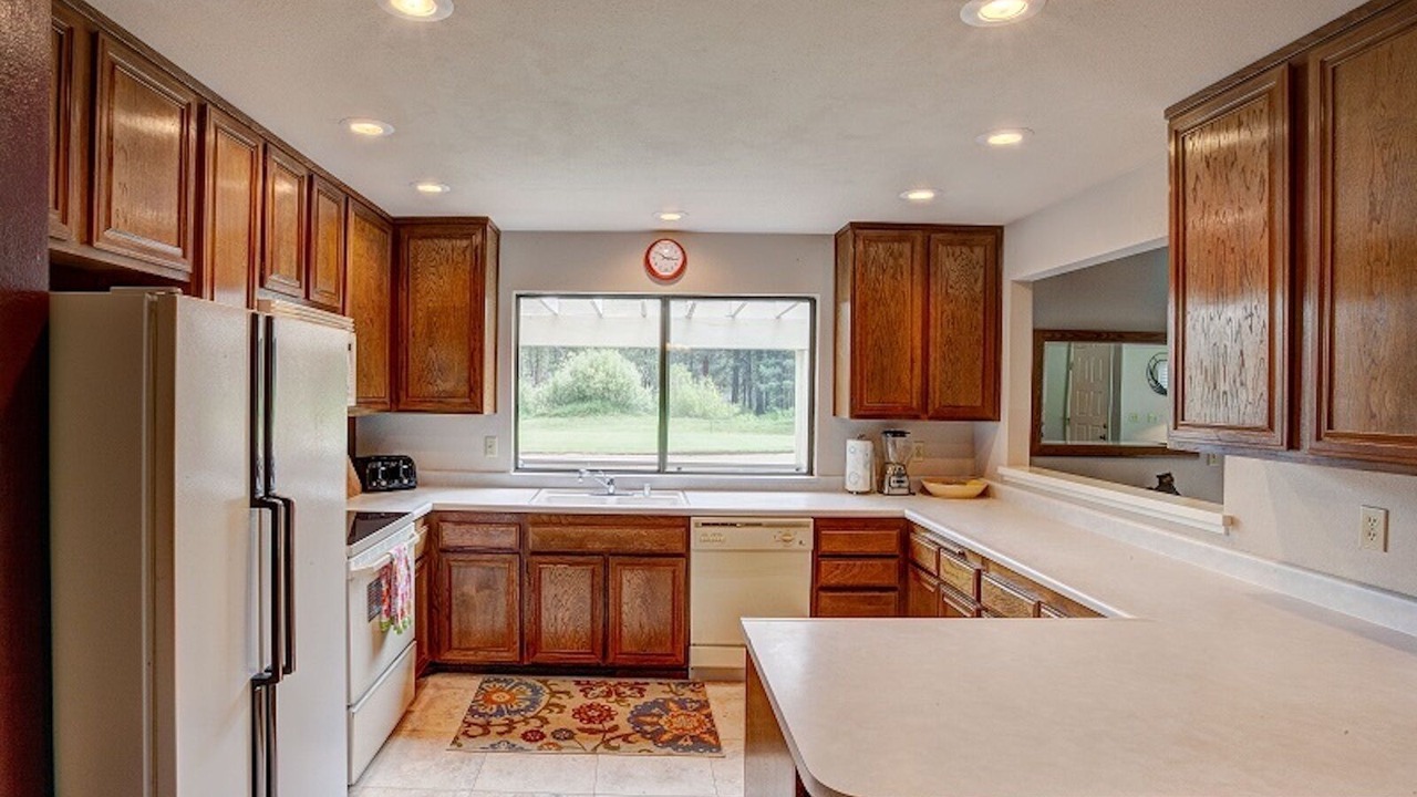 Photo of Kitchen in Plumas Eureka Estates