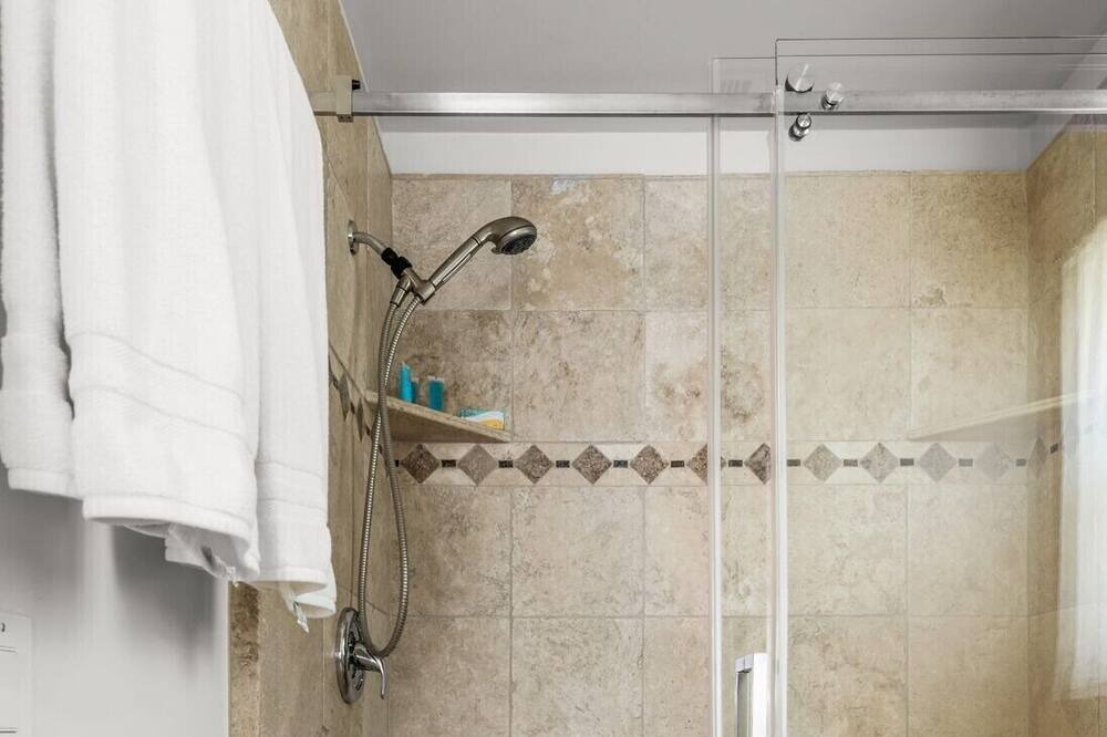 Photo of Bathroom in Ventura