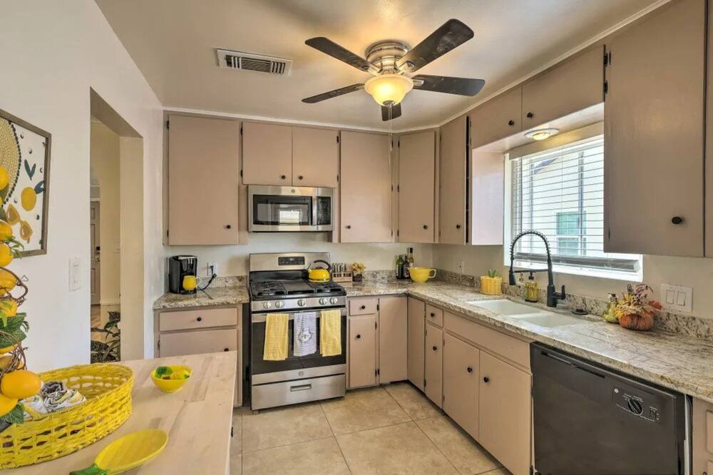 Photo of Kitchen in Bakersfield