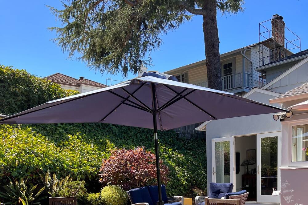 Photo of Outdoor in Upper Rockridge