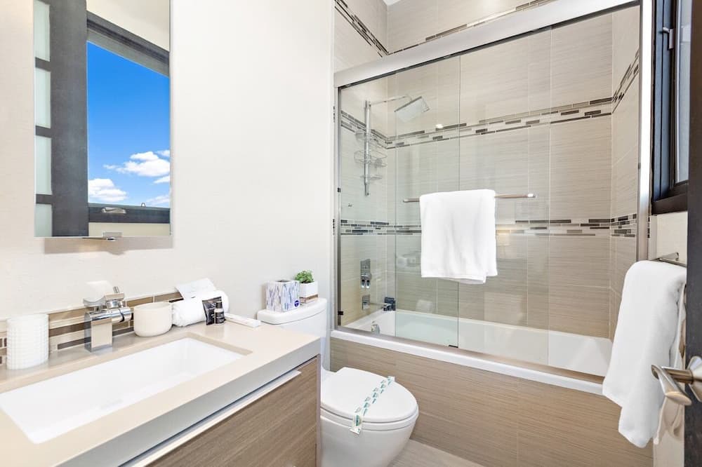 Photo of Bathroom in The Flats