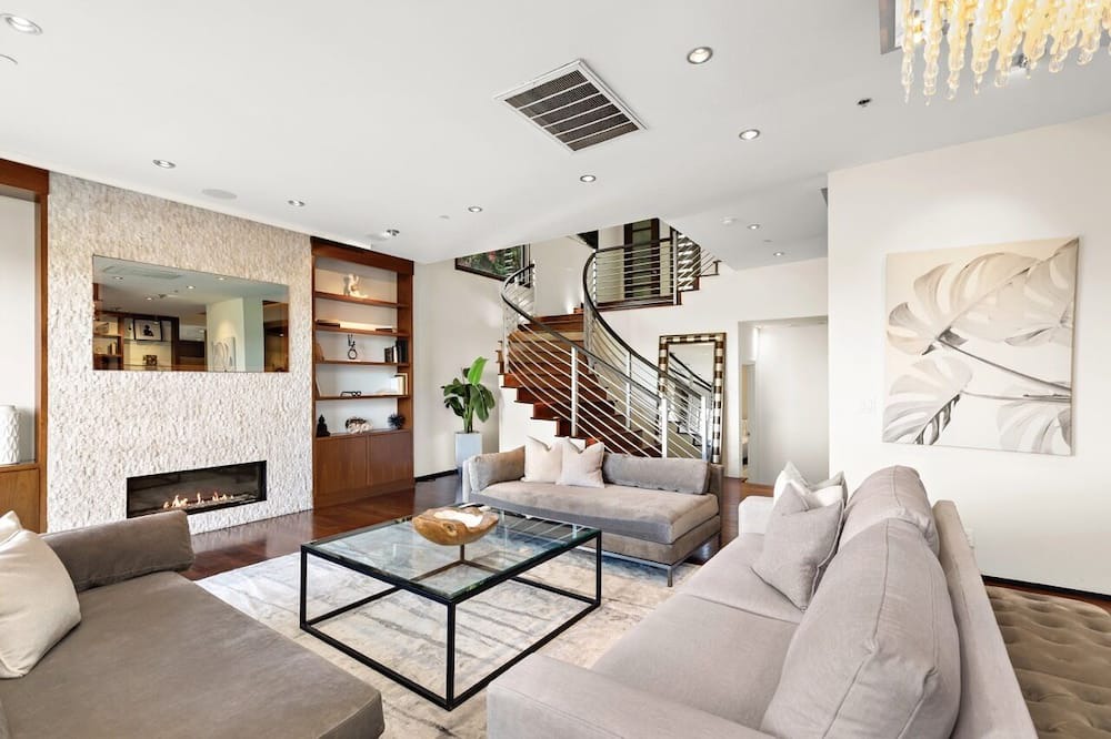 Photo of Livingroom in The Flats