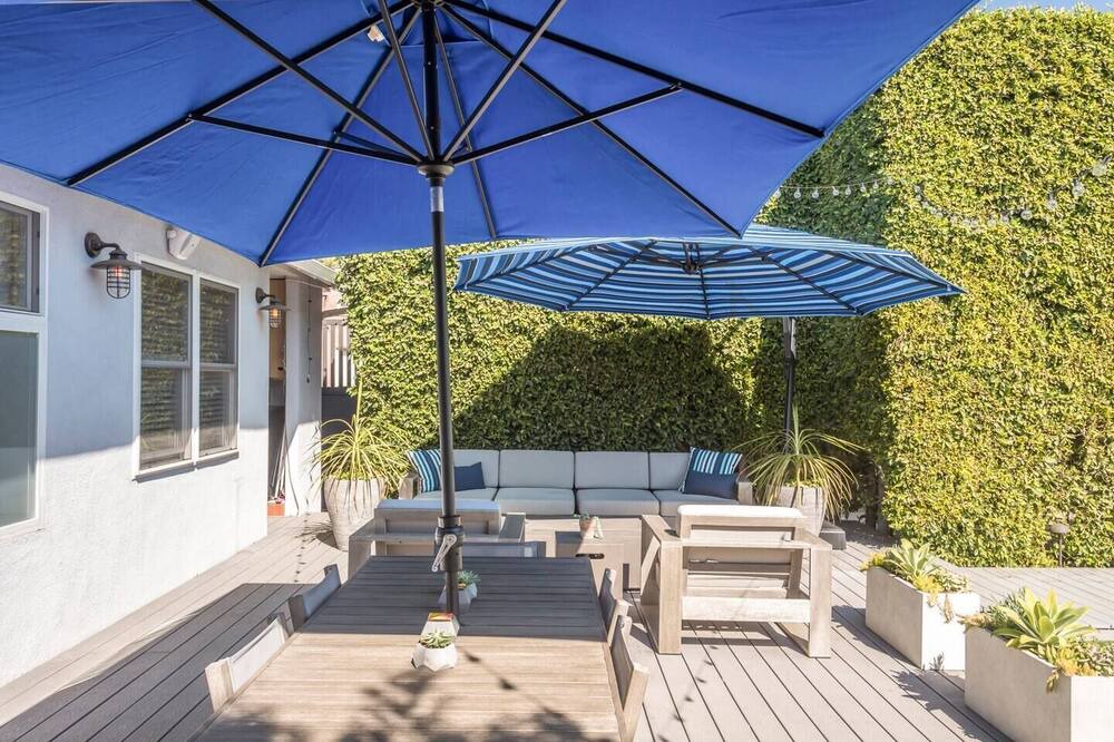 Photo of Patio Balcony in Mid-Wilshire