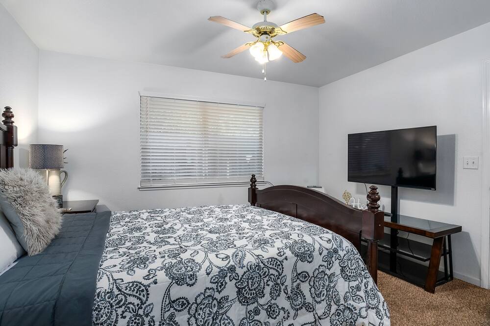 Photo of Bedroom in Chico