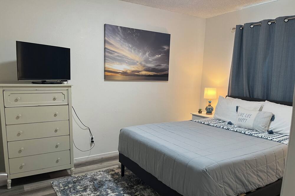 Photo of Bedroom in Lemoore