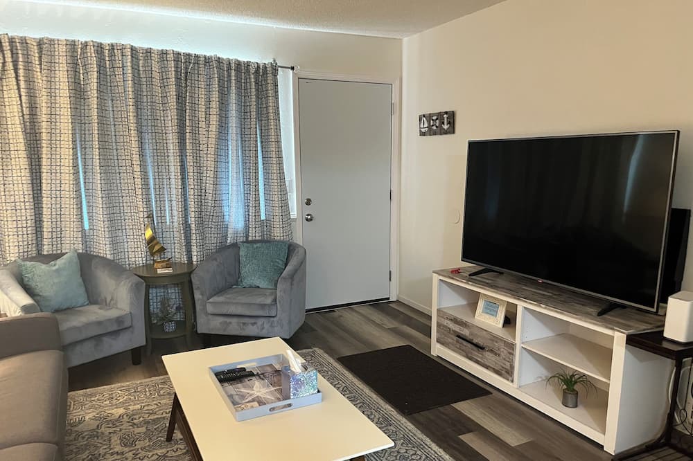 Photo of Livingroom in Lemoore
