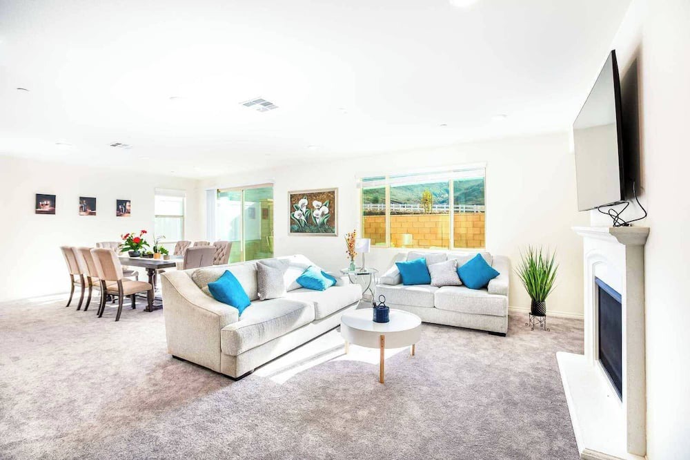Photo of Livingroom in Jurupa Valley