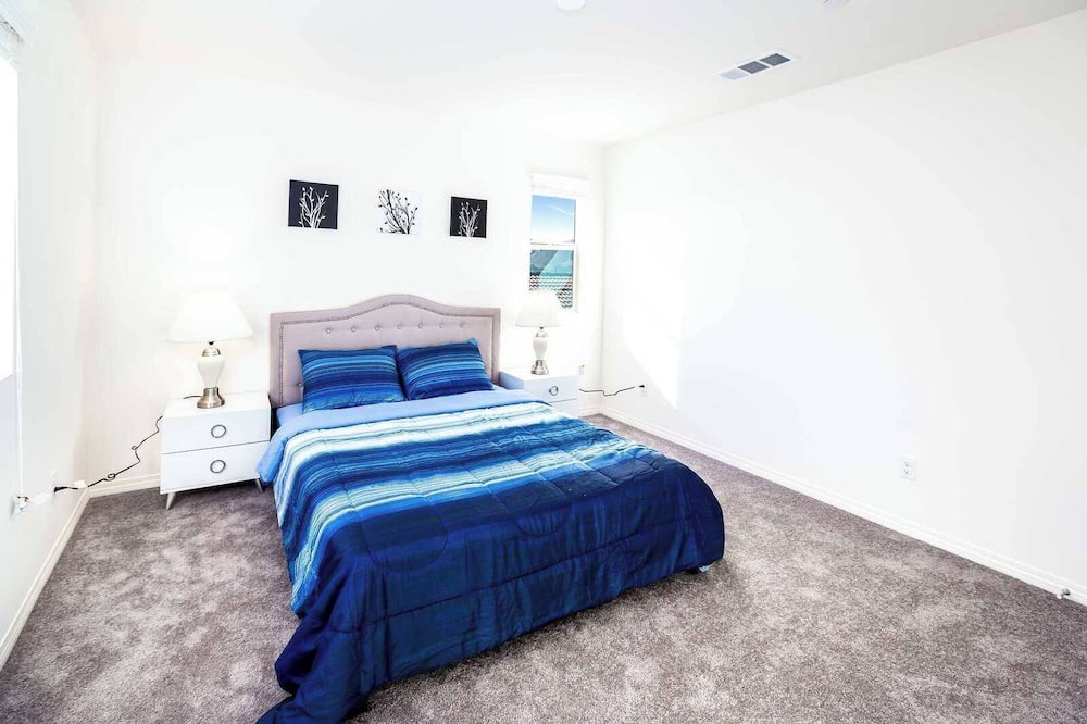 Photo of Bedroom in Jurupa Valley