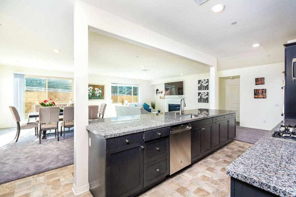 Photo of Kitchen in Jurupa Valley