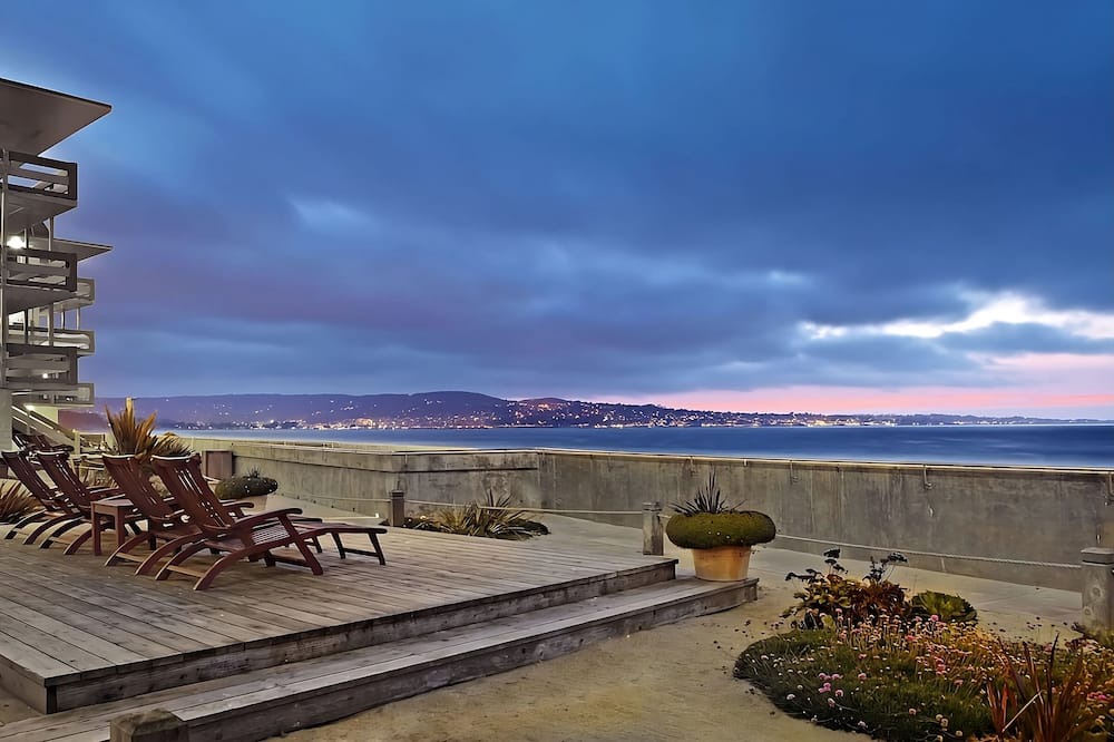 Photo of Outdoor in Monterey