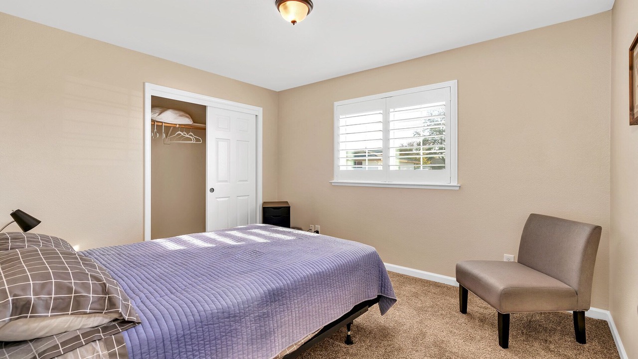 Photo of Bedroom in Hanford
