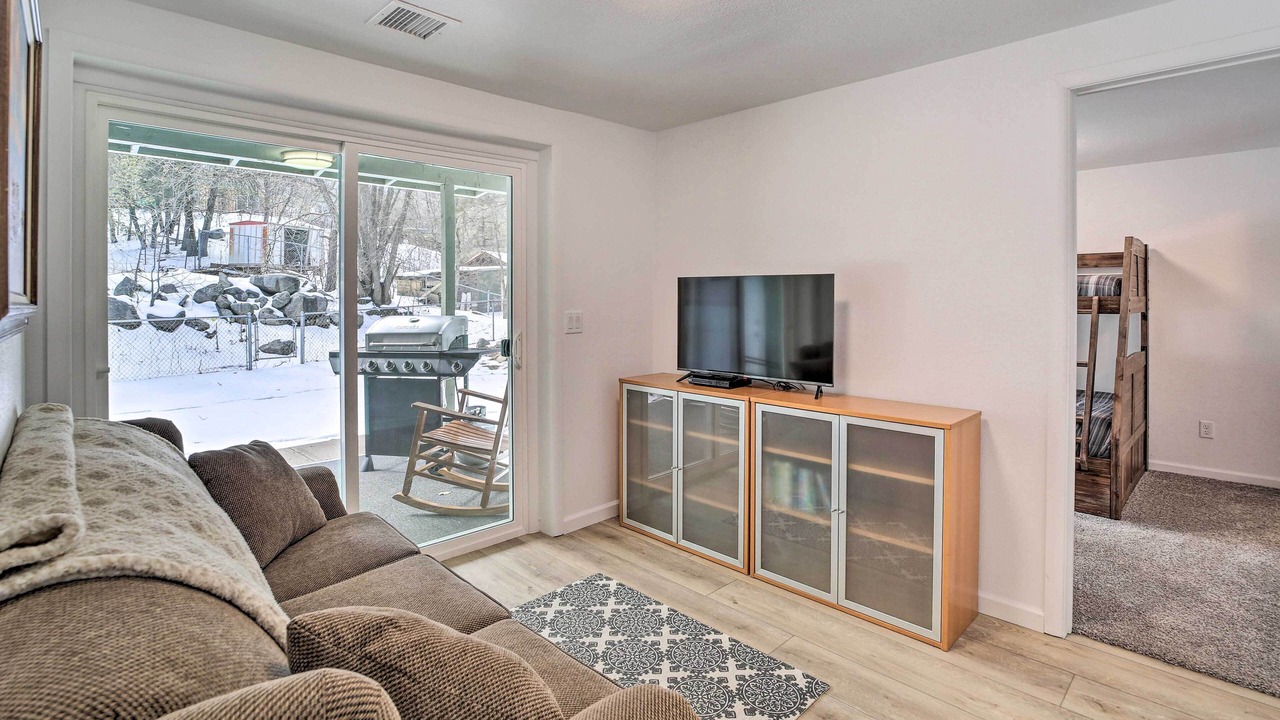 Photo of Livingroom in Ponderosa Park