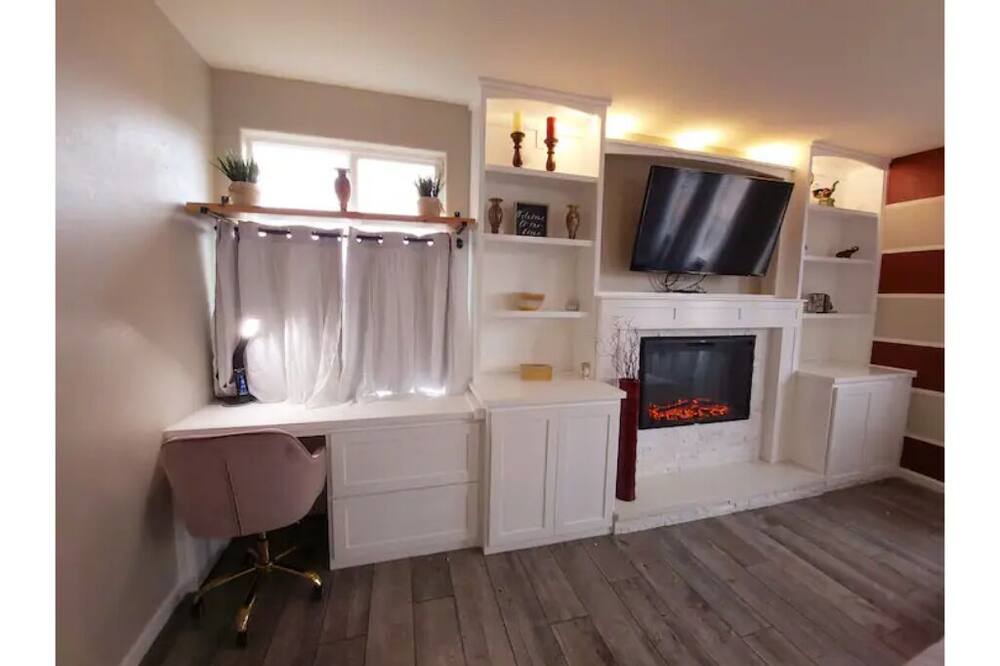 Photo of Livingroom in Roosevelt