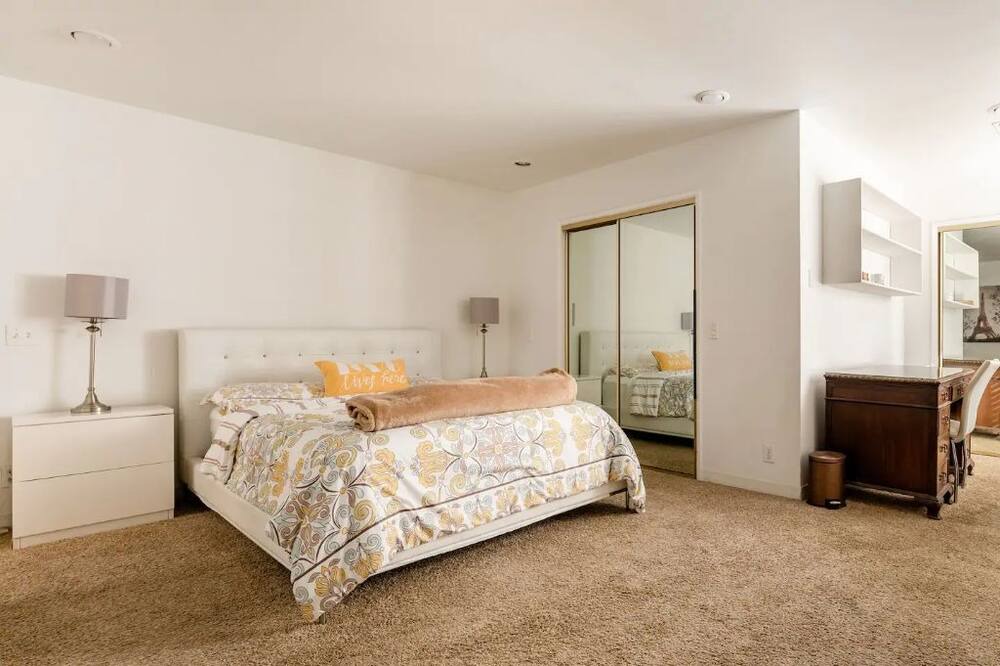 Photo of Bedroom in The Flats