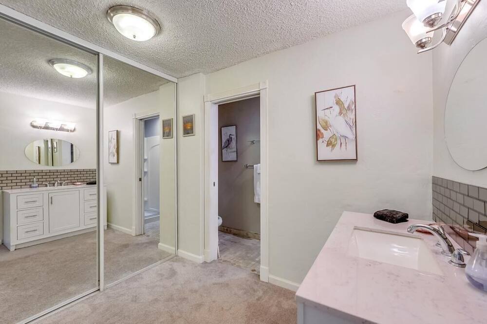 Photo of Bathroom in Point Loma Heights