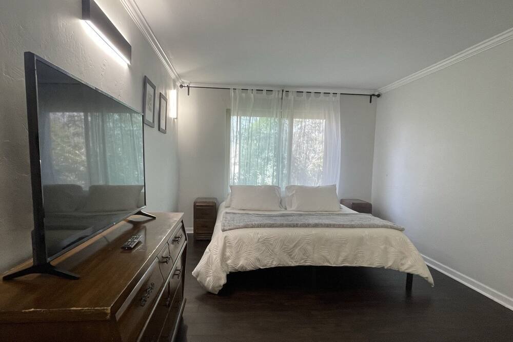 Photo of Bedroom in Point Loma Heights