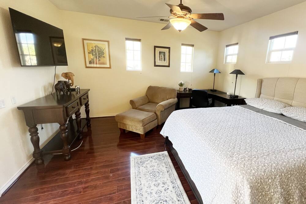 Photo of Bedroom in Araby
