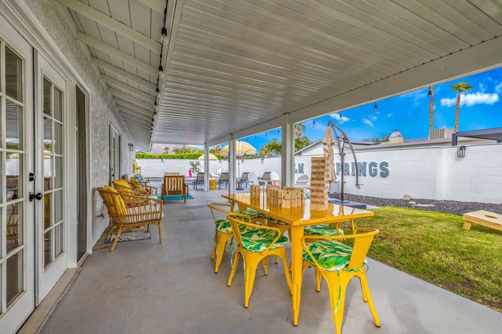 Photo of Outdoor in Desert Park Estates
