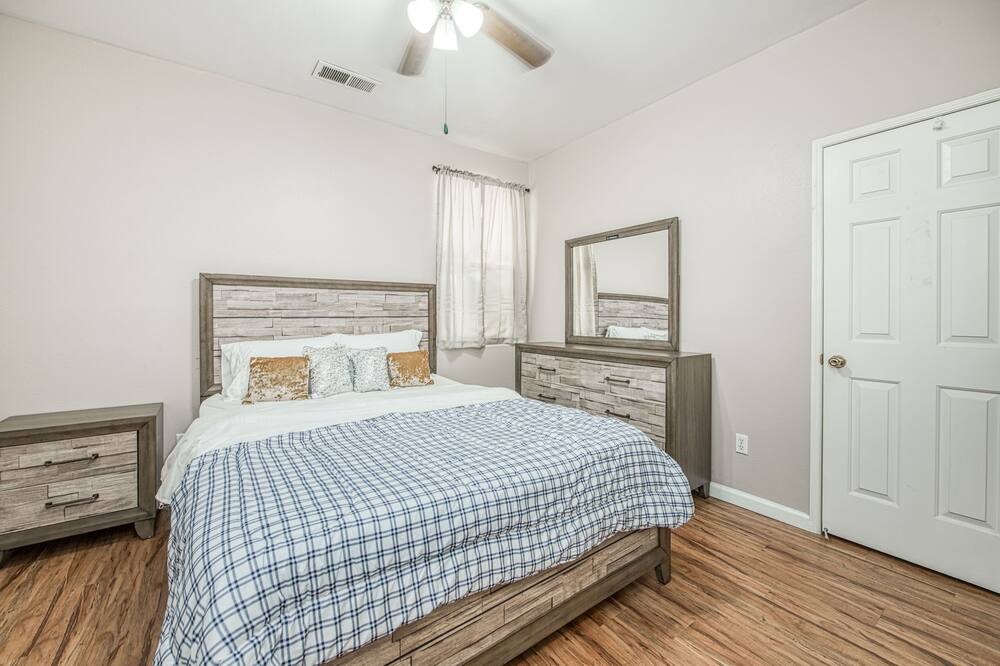 Photo of Bedroom in Roosevelt