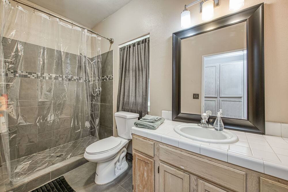 Photo of Bathroom in Roosevelt