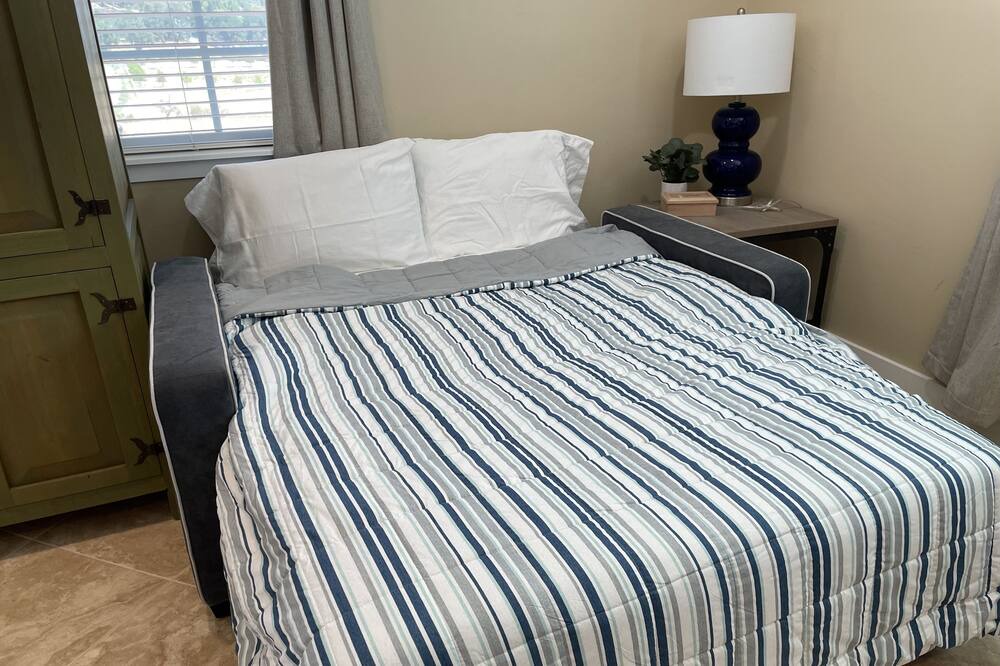 Photo of Bedroom in Murrieta