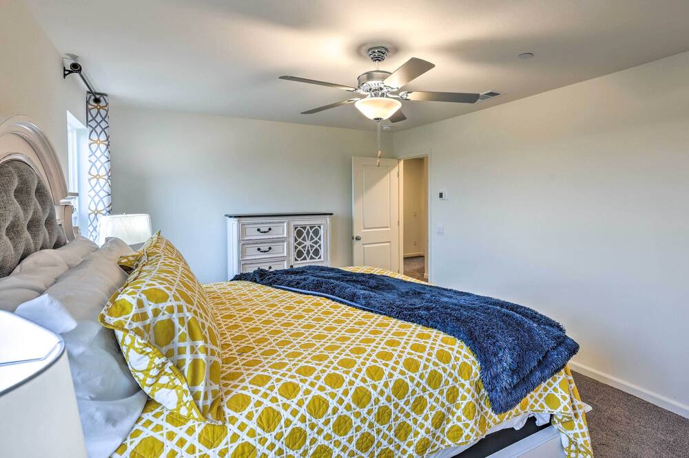 Photo of Bedroom in Pumpkin Center