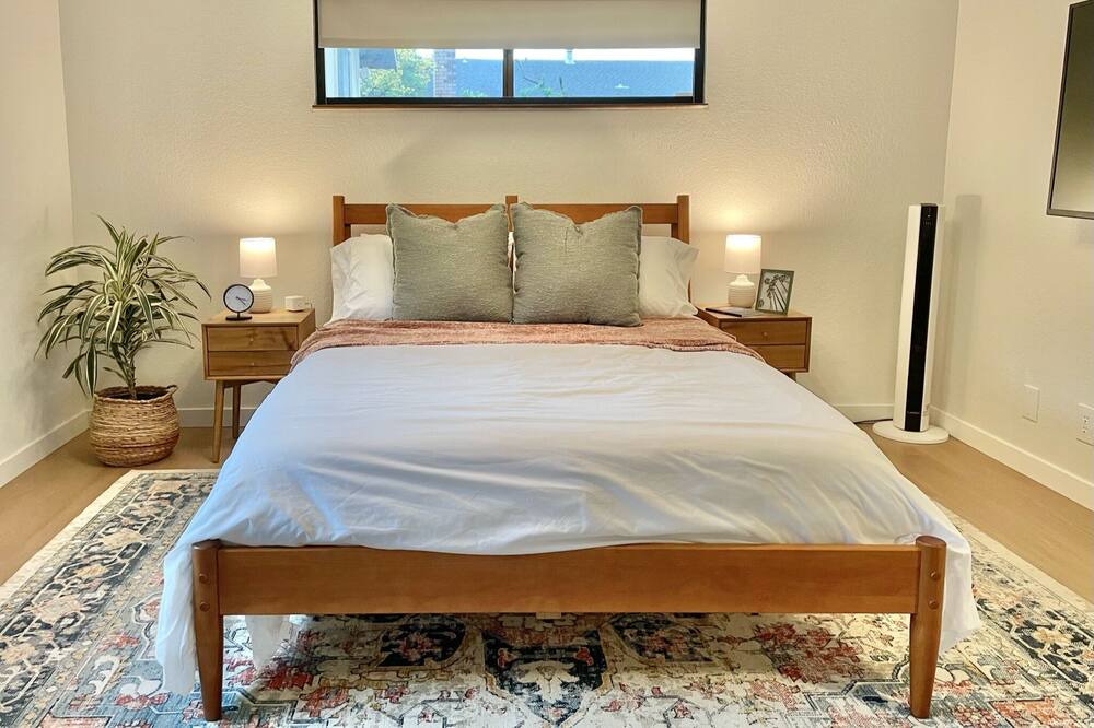 Photo of Bedroom in Roseville