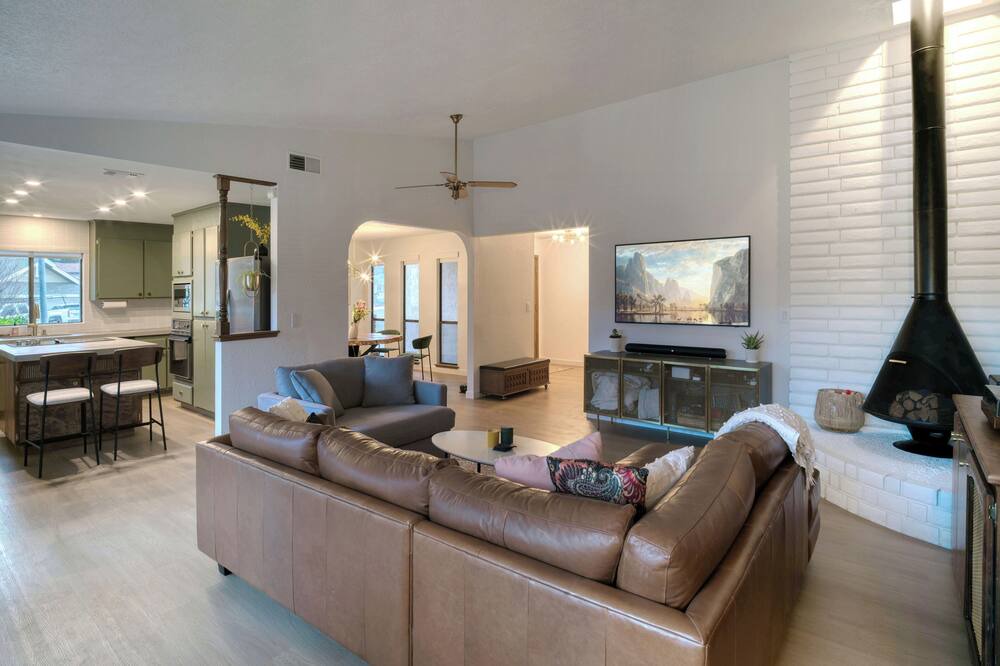 Photo of Livingroom in Roseville