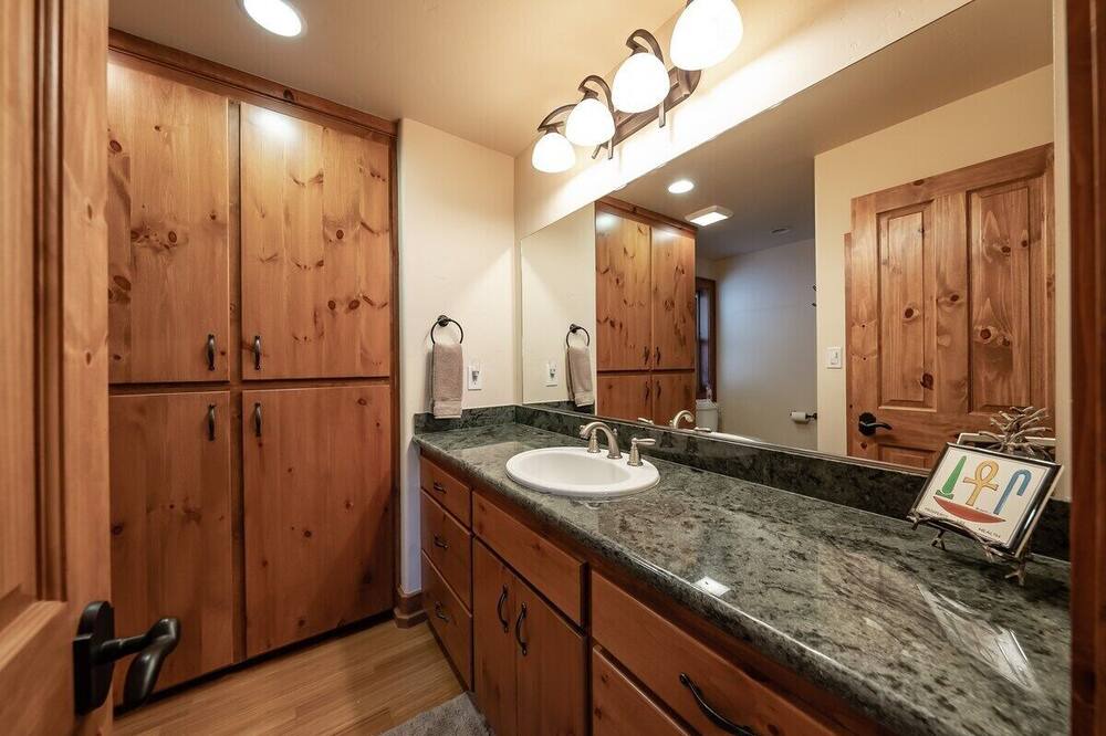 Photo of Bathroom in Shaver Lake