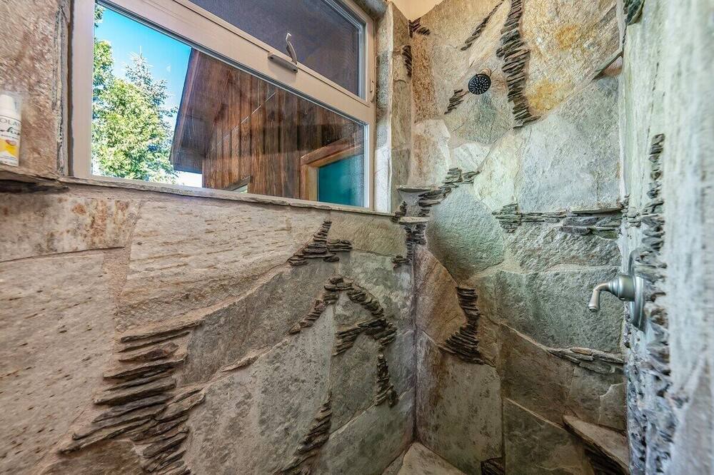 Photo of Bathroom in Shaver Lake