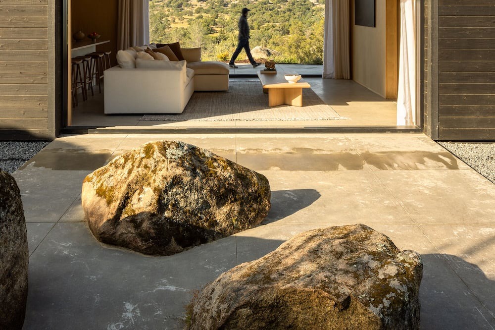 Photo of Outdoor in Yosemite Lakes