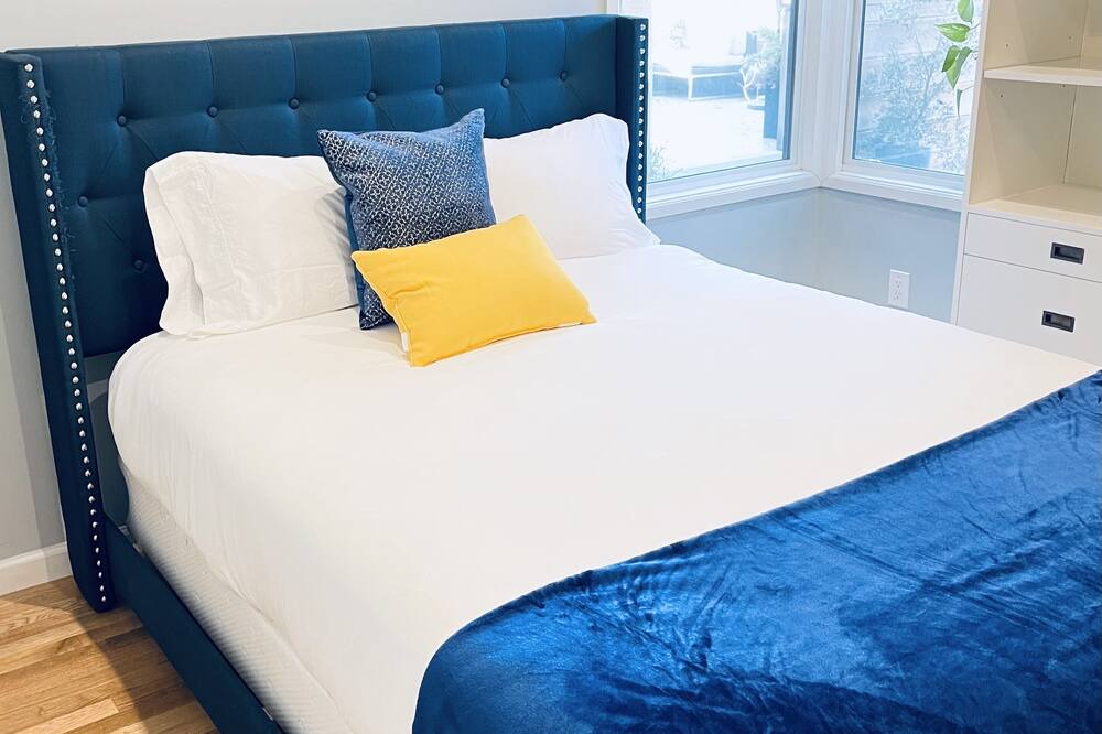 Photo of Bedroom in Encino